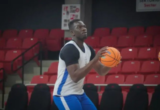  (צילום: אתר רשמי, האתר הרשמי של הפועל חולון)