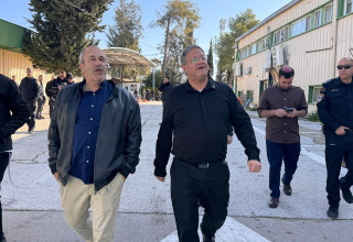 השר איתמר בן גביר באתר הריסת מתחם אונר"א בגבעת התחמושת (צילום: ללא קרדיט)