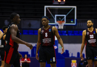 קסיוס ווינסטון, הפועל ירושלים (צילום: אתר רשמי, מיכל בן גיגי, הפועל מידטאון ירושלים)