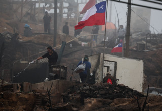 שריפות יער בצ'ילה  (צילום: REUTERS/Adriano Machado)