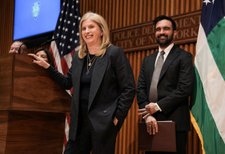 זוהרן ממדאני ונציבת משטרת ניו יורק ג'סיקה טיש  (צילום: רויטרס)