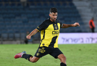 דור מיכה שחקן בית"ר ירושלים (צילום: ברני ארדוב)