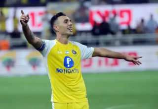 ערן זהבי חוגג (צילום: אודי ציטיאט)