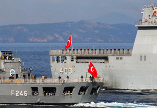 הצי הטורקי במהלך תרגיל צבאי ליד מרמריס (צילום: רויטרס)