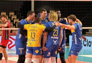 מכבי תל אביב בכדורעף (צילום: אתר רשמי, מכבי יעדים תל אביב)