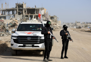 מחבלי חמאס בעזה (צילום: רויטרס)