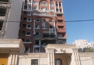 פיצוץ בבניין בבנדר עבאס באיראן  (צילום: רשתות ערביות, שימוש לפי סעיף 27 א')