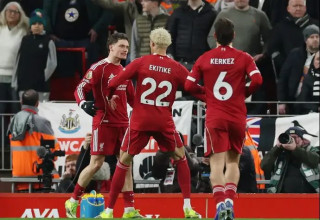 פרעו שטרות. וירץ ואקיטיקה חוגגים (צילום: רויטרס)