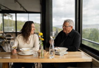 מרקים וסיפורים  (צילום: אנטולי מיכאלו)