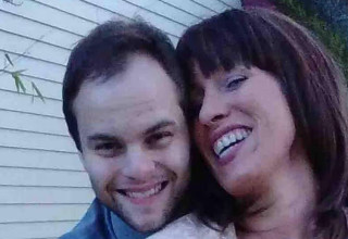 בן פורד ואימו (צילום: צילום מסך)