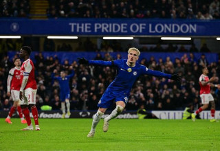 אלחנדרו גרנאצ'ו חוגג מול ארסנל (צילום: Gettyimages)
