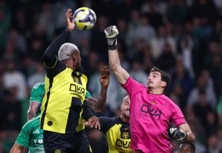 מיגל סילבה "מעולה" גם בהשוואה לשוערים היריבים (צילום: מאור אלקסלסי)