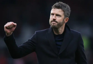 יונייטד של פעם. קאריק מנצח על המקהלה (צילום: GettyImages, James Gill - Danehouse)