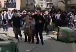 חיילות הותקפו בבני ברק (צילום: צילום מסך מתוך רשתות חברתיות)