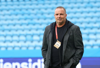 רן בן שמעון מאמן נבחרת ישראל (צילום: אודי ציטיאט)