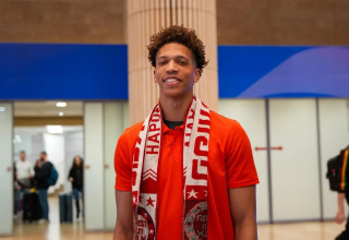 קסלר אדוארדס שחקן הפועל תל אביב (צילום: אתר רשמי, הפועל “IBI” תל אביב)