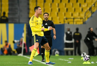 כריסטיאנו רונאלדו שחקן אל נאסר חוגג שער (צילום: רויטרס)