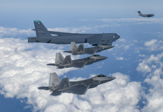 מפציצים של ארה"ב  (צילום: רויטרס)