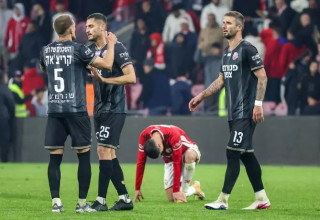 שחקני הפועל חיפה (צילום: קובי אליהו)