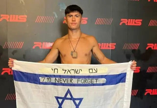 לוחם האגרוף התאילנדי והקיקבוקסינג, אהבת השם גורדון (צילום: צילום מסך, מתוך טוויטר)