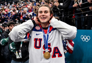 ג'ק יוז ומדליית הזהב (צילום: Eurasia Sport Images)