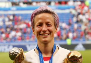 אקטיביסטית ולוחמת צדק? "לראפינו אכפת רק מכסף, לא מאונס של נערות" (צילום: רויטרס)