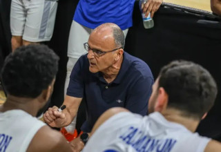 מאמן נבחרת ישראל אריאל בית הלחמי (צילום: אתר רשמי, אתר פיב"א)