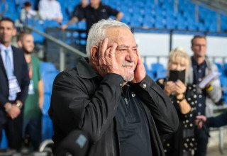 שלמה שרף במשחק הוקרה לשלמה שרף (צילום: ברני ארדוב)