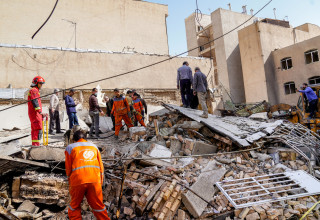 הרס בטהרן, איראן (צילום: רויטרס)