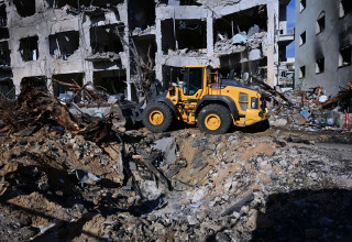 זירת נפילת הטיל האיראני בתל אביב (צילום: אבשלום ששוני)