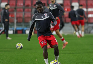 שחקן בני סכנין מתיו קוג'ו (צילום: קובי אליהו)