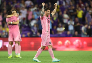 ליאו מסי חוגג ניצחון עם אינטר מיאמי (צילום: Dustin Markland)