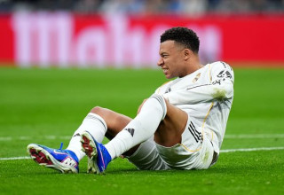 קיליאן אמבפה נפצע מול לאבנטה (צילום: Angel Martinez)