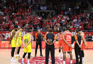 דרבי היסטורי ביורוליג: הפועל תל אביב נגד מכבי תל אביב (צילום: אודי ציטיאט)