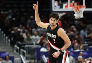 התרגש מקבלת הפנים. אבדיה (צילום: רויטרס)