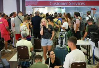 שדה התעופה בדובאי לאחר המתקפה האיראנית (צילום: רויטרס)