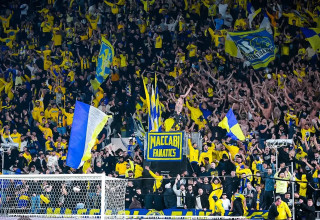 אוהדי מכבי תל אביב (צילום: אריאל שלום)