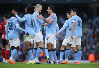 שחקני מנצ'סטר סיטי חוגגים (צילום: James Gill - Danehouse)