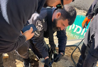 הנשק שאותר ברהט (צילום: דוברות המשטרה)