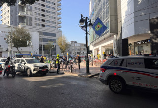 זירת הדקירה ברחוב ביאליק ברמת גן  (צילום: זק"א)