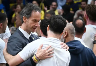 המאני טיים של קולדבלה (צילום: ברני ארדוב)