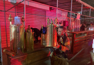 שריפת בית כנסת ברמלה (צילום: דוברות כבאות והצלה)