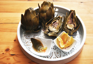 מתכון לארטישוק מבושל (צילום: פסקל פרץ-רובין)