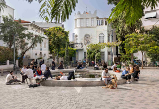 כיכר ביאליק בתל אביב (צילום: יעל שמידט)