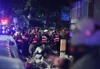 זירת הנפילה ברמת גן (צילום: אבשלום ששוני)