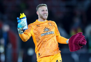 דניאל פרץ שוער סאות'המפטון (צילום: Robin Jones)