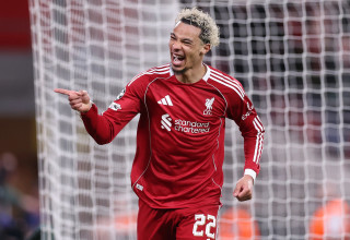 הוגו אקיטיקה שחקן ליברפול חוגג (צילום: GettyImages)