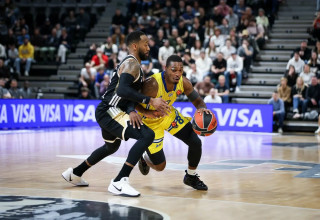 שחקן מכבי תל אביב לוני ווקר (צילום: אתר רשמי, Marie Bassery)