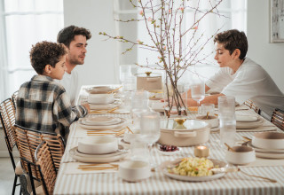 נעמן - כלי הגשה מקרמיקה סדרת סאנדר (צילום: תמי בר שי)
