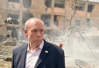 מבקר המדינה, מתניהו אנגלמן באתר הפגיעה בערד (צילום: מבקר המדינה)